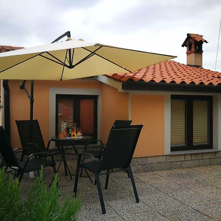 House Ceh Villa Crni Kal Ngoại thất bức ảnh