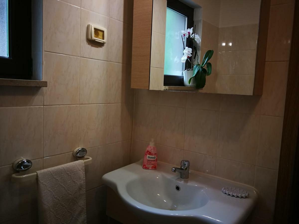 House Ceh Villa Crni Kal Ngoại thất bức ảnh